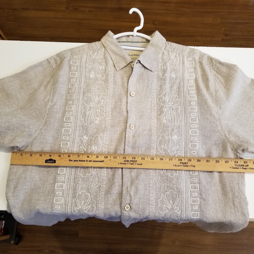 Tommy Bahama Shirt Men's XL 100% Linen Gray White Floral Button Up Hawaiian - Picture 5 of 7